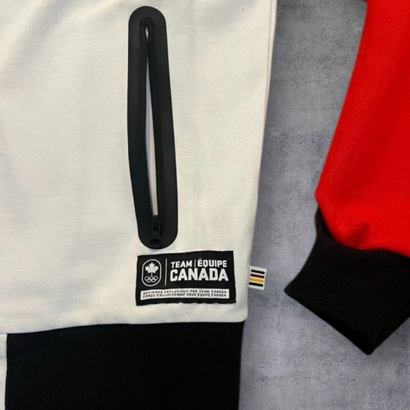 🆕💎 Team Canada Olympic Jacket - Picture 5 of 13